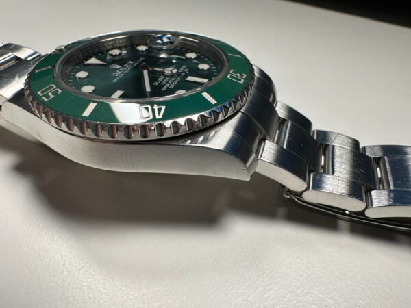 Rolex Submariner 116610LV HULK (2011) – Image 11