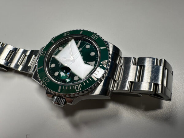 Rolex Submariner 116610LV HULK (2011) – Image 3